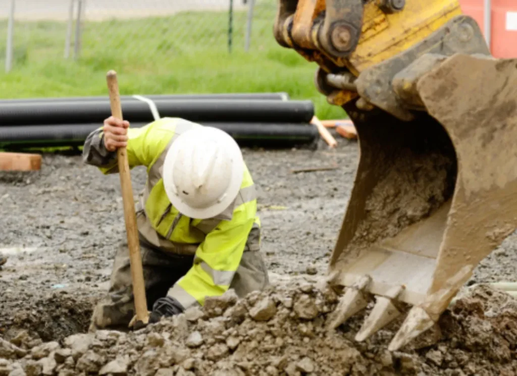 Manual utility line excavation
